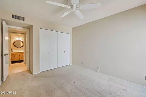 Bedroom - 1237 E Palacio Dr, Phoenix, AZ 85014 photo 3 of 4