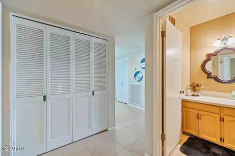 Entry Way - 1237 E Palacio Dr, Phoenix, AZ 85014 photo 1 of 1