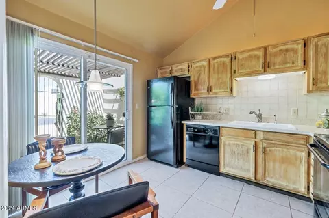 Kitchen - 1237 E Palacio Dr, Phoenix, AZ 85014 photo 1 of 3