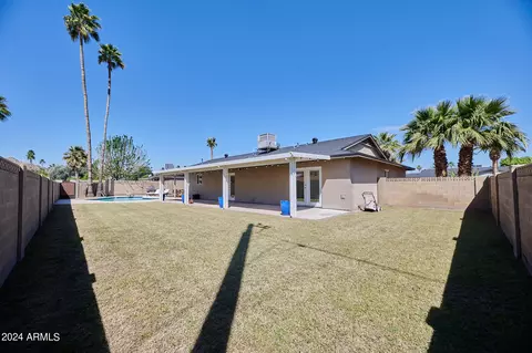 Exterior - 2849 E Beryl Ave, Phoenix, AZ 85028 photo 2 of 4