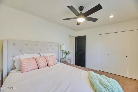 Bedroom - 2849 E Beryl Ave, Phoenix, AZ 85028 photo 6 of 9