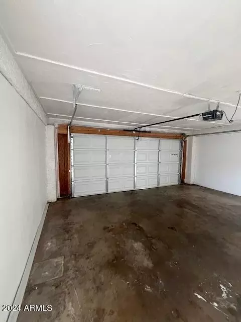 Exterior - 3907 E Aster Dr, Phoenix, AZ 85032 photo 7 of 9