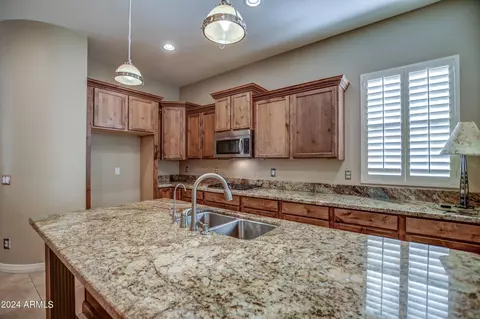 Kitchen - 2762 E Parkview Dr, Gilbert, AZ 85295 photo 2 of 5