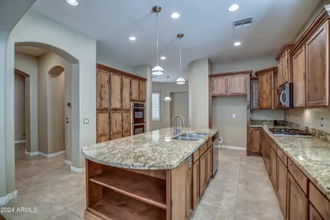 Kitchen - 2762 E Parkview Dr, Gilbert, AZ 85295 photo 3 of 5