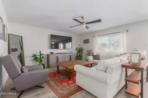 8534 E Belleview St, Scottsdale, AZ 85257