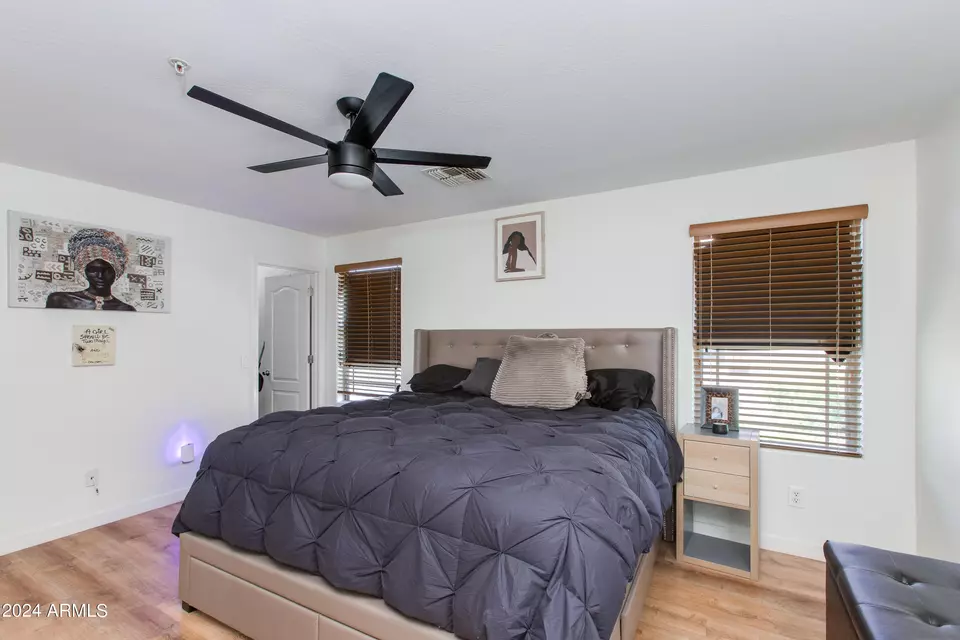 Bedroom - 1526 N 81st Ln, Phoenix, AZ 85043 photo 4 of 6