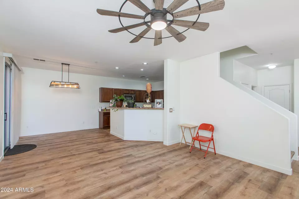 Living - 1526 N 81st Ln, Phoenix, AZ 85043 photo 3 of 3