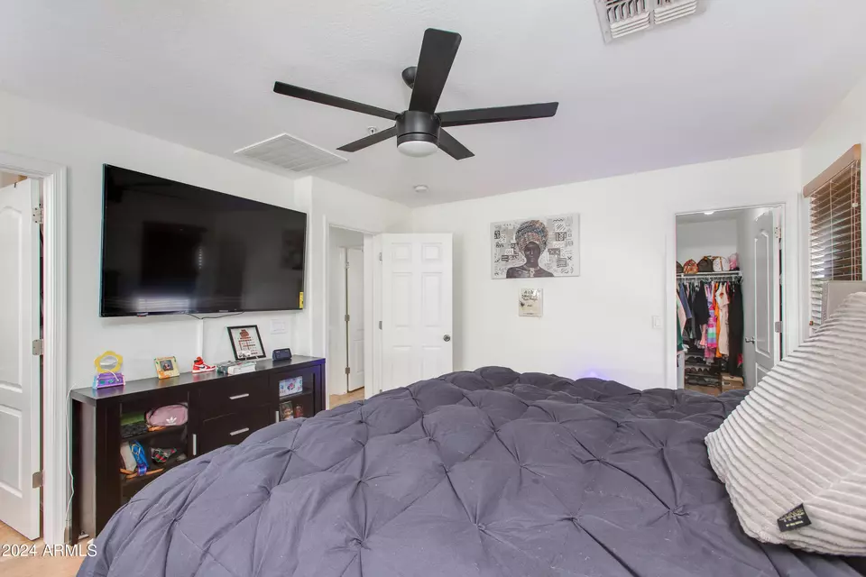 Bedroom - 1526 N 81st Ln, Phoenix, AZ 85043 photo 6 of 6