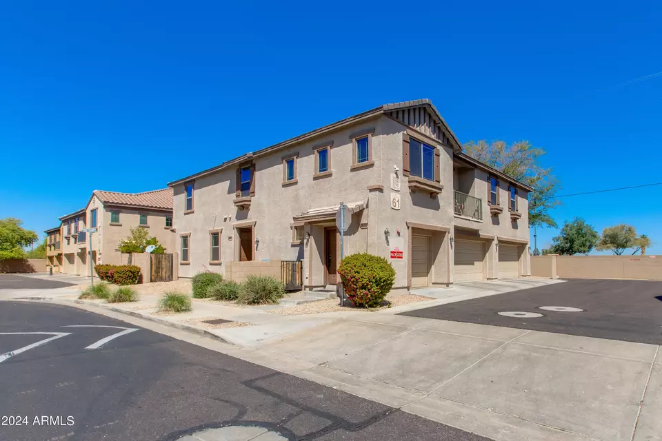 Exterior - 1526 N 81st Ln, Phoenix, AZ 85043 photo 1 of 10