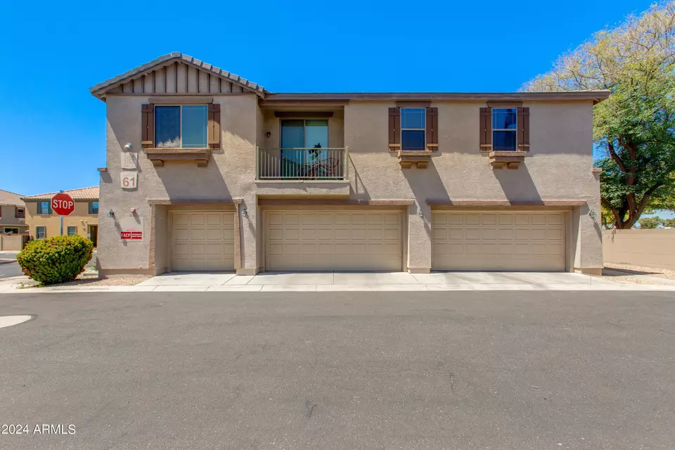 Exterior - 1526 N 81st Ln, Phoenix, AZ 85043 photo 8 of 10