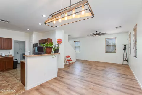 Entry Way - 1526 N 81st Ln, Phoenix, AZ 85043 photo 1 of 2