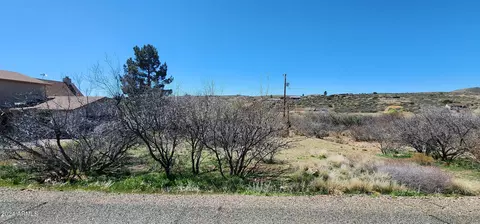 20241 E Lakeside Rd #987, Mayer, AZ 86333