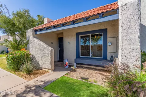 5461 W El Caminito Dr, Glendale, AZ 85302
