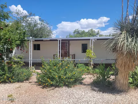 260 S Land Ave, Benson, AZ 85602