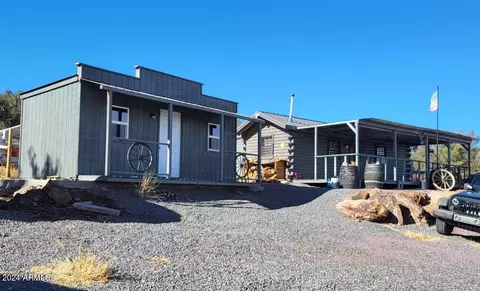 Exterior - 1009 Wolf Run, Williams, AZ 86046 photo 1 of 7