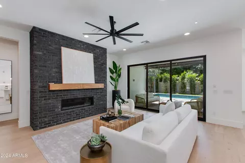 Living - 4609 E Catalina Dr, Phoenix, AZ 85018 photo 1 of 5