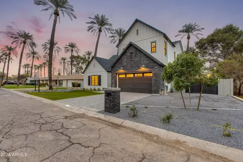Exterior - 4609 E Catalina Dr, Phoenix, AZ 85018 photo 16 of 17