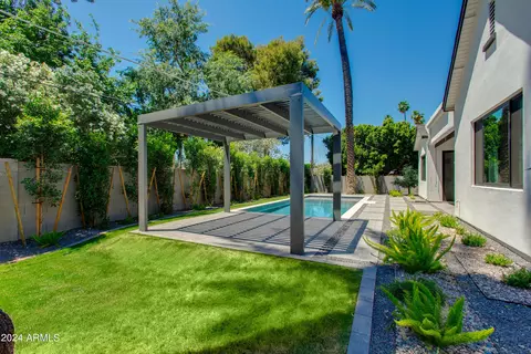 Exterior - 4609 E Catalina Dr, Phoenix, AZ 85018 photo 6 of 17