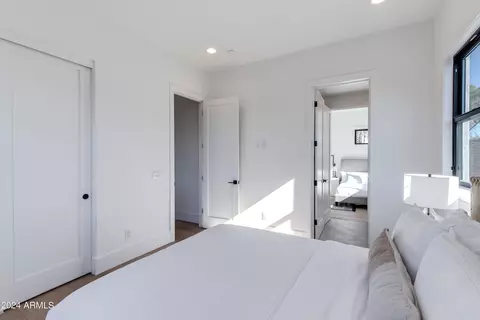 Bedroom - 4609 E Catalina Dr, Phoenix, AZ 85018 photo 11 of 11