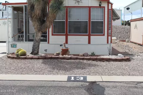 13 S Woodpecker Way #13, Benson, AZ 85602