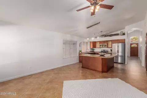 Kitchen - 6606 E Saddleback St, Mesa, AZ 85215 photo 6 of 6