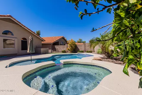 Exterior - 6606 E Saddleback St, Mesa, AZ 85215 photo 16 of 17