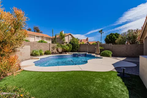 Exterior - 6606 E Saddleback St, Mesa, AZ 85215 photo 14 of 17