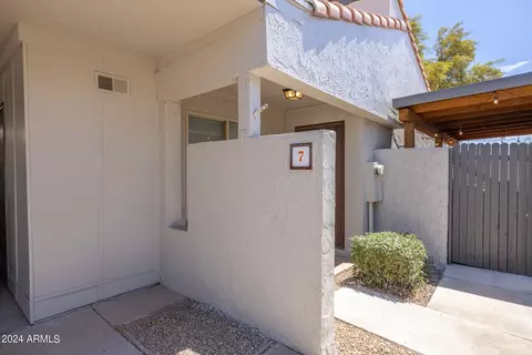 2435 W Greenway Rd #7, Phoenix, AZ 85023