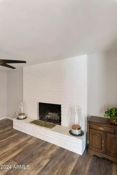 Living - 1736 El Parque Dr, Tempe, AZ 85282 photo 3 of 4