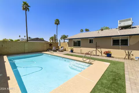 Exterior - 1736 El Parque Dr, Tempe, AZ 85282 photo 7 of 7