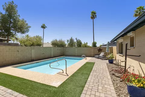 Exterior - 1736 El Parque Dr, Tempe, AZ 85282 photo 4 of 7