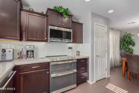 2506 E Vermont Dr, Gilbert, AZ 85295 photo 4