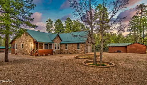 4635 Pioneer Ln, Lakeside, AZ 85929