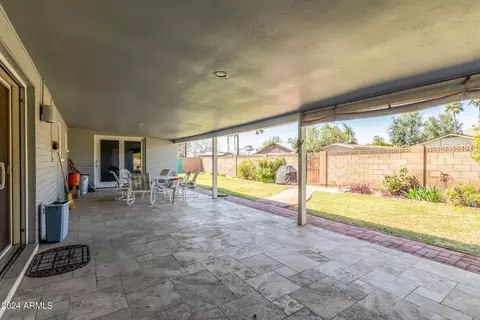 Exterior - 8618 N 15th Dr, Phoenix, AZ 85021 photo 6 of 15