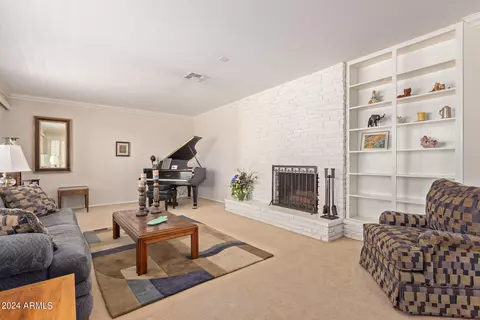 Living - 501 W Puget Ave, Phoenix, AZ 85021 photo 4 of 4