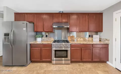 3322 W Gary Rd, Phoenix, AZ 85029 photo 4