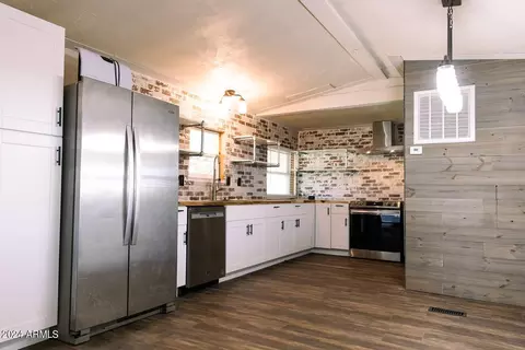 1375 E 19th Ave, Apache Junction, AZ 85119