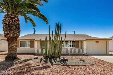10225 W Riviera Dr, Sun City, AZ 85351