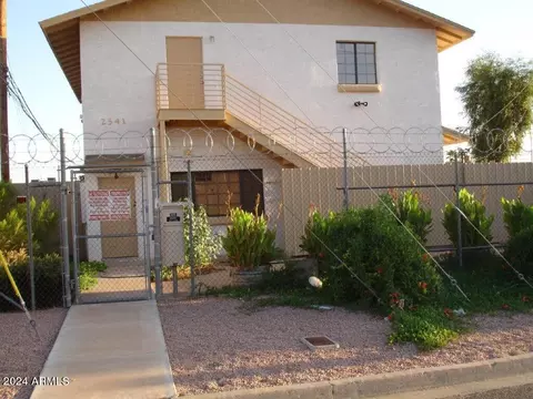 2541 E Adams St, Phoenix, AZ 85034