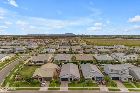 View/Area - 3419 E Austin Dr, Gilbert, AZ 85296 photo 5 of 13