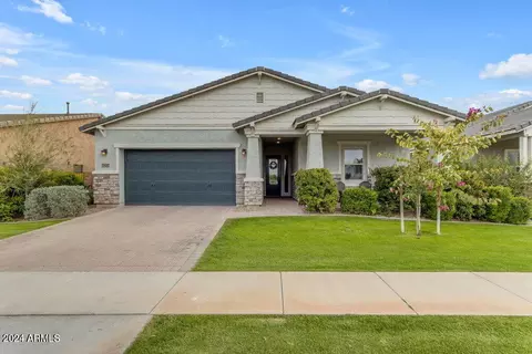 Exterior - 3419 E Austin Dr, Gilbert, AZ 85296 photo 5 of 14