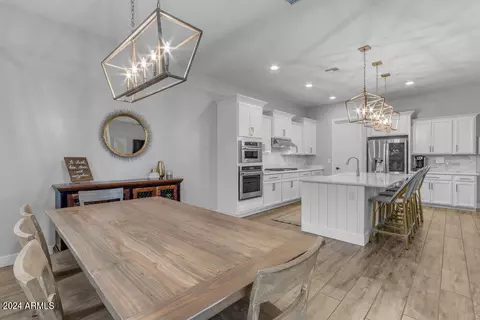 Dining - 3419 E Austin Dr, Gilbert, AZ 85296 photo 3 of 3