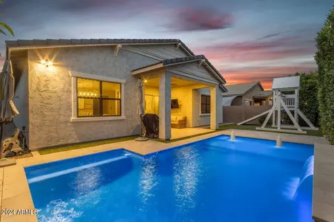 Exterior - 3419 E Austin Dr, Gilbert, AZ 85296 photo 4 of 14