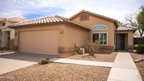 4709 E Goldfinch Gate Ln, Phoenix, AZ 85044