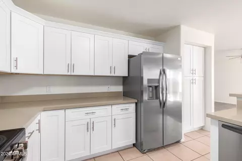 7780 N 58th Dr, Glendale, AZ 85301