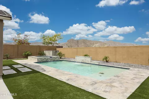 19846 W San Miguel Ave, Litchfield Park, AZ 85340
