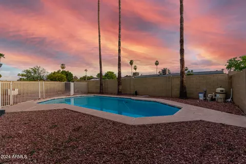 Exterior - 2093 E Carson Dr, Tempe, AZ 85282 photo 7 of 20