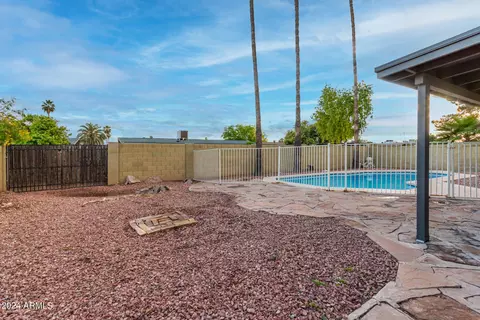 Exterior - 2093 E Carson Dr, Tempe, AZ 85282 photo 19 of 20