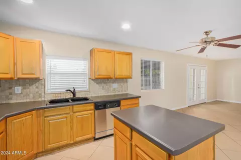 Kitchen - 2093 E Carson Dr, Tempe, AZ 85282 photo 2 of 4
