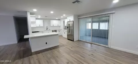 Kitchen - 6344 W Berkeley Rd, Phoenix, AZ 85035 photo 2 of 5